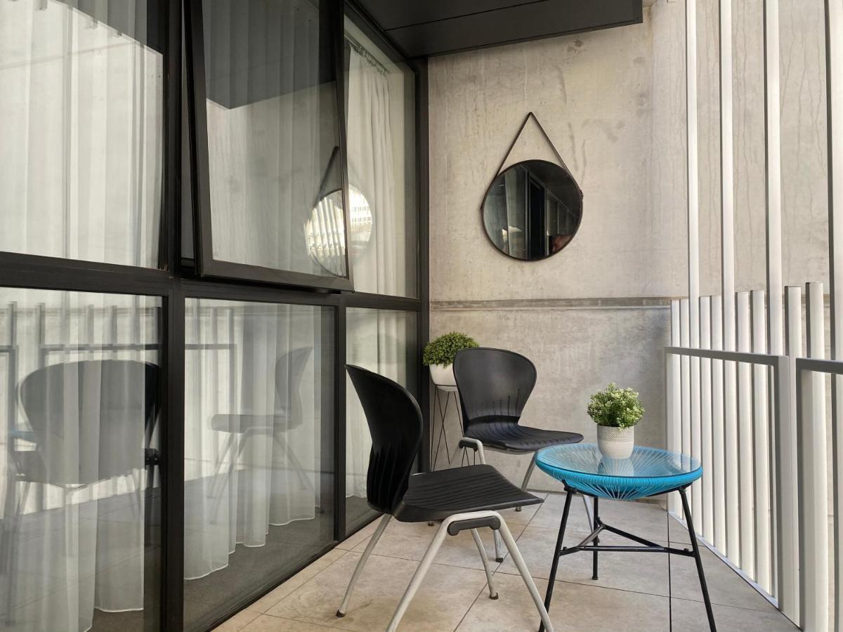 The Gallery Luxe 1 Bedroom Executive Apartment In The Heart Of Braddon Wine Secure Parking Wifi Canberra Kültér fotó