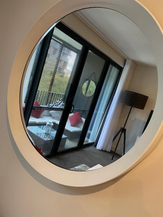 The Gallery Luxe 1 Bedroom Executive Apartment In The Heart Of Braddon Wine Secure Parking Wifi Canberra Kültér fotó