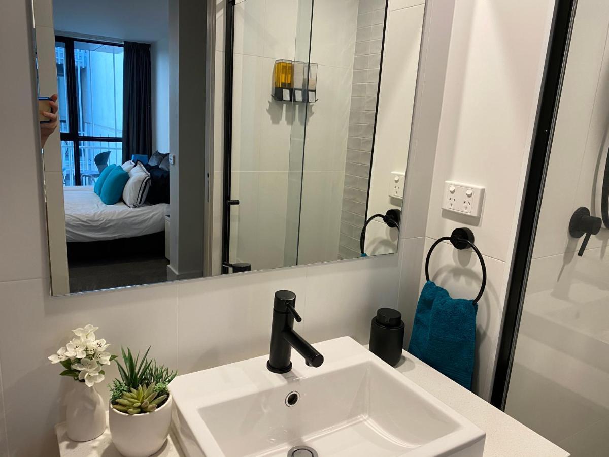 The Gallery Luxe 1 Bedroom Executive Apartment In The Heart Of Braddon Wine Secure Parking Wifi Canberra Kültér fotó